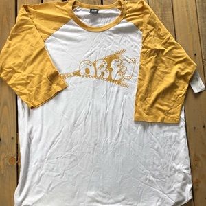 Brand new obey shirt